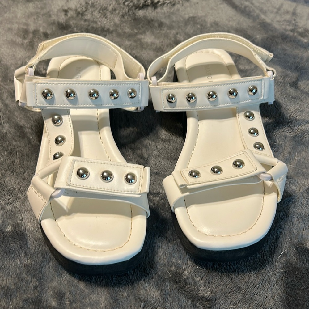 Marc Fisher Kizzy Sandals 7.5